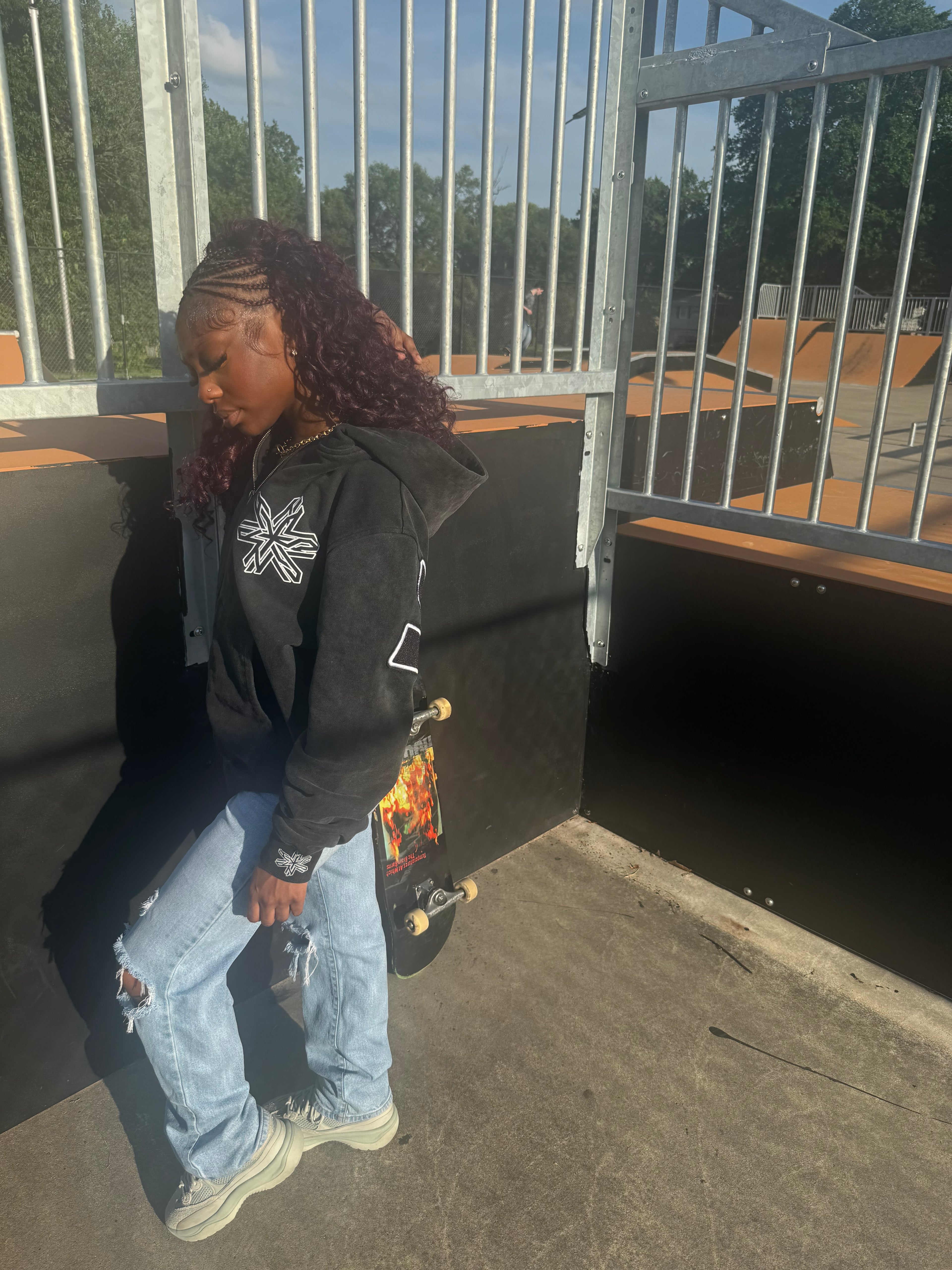 VOID ZIP-UP